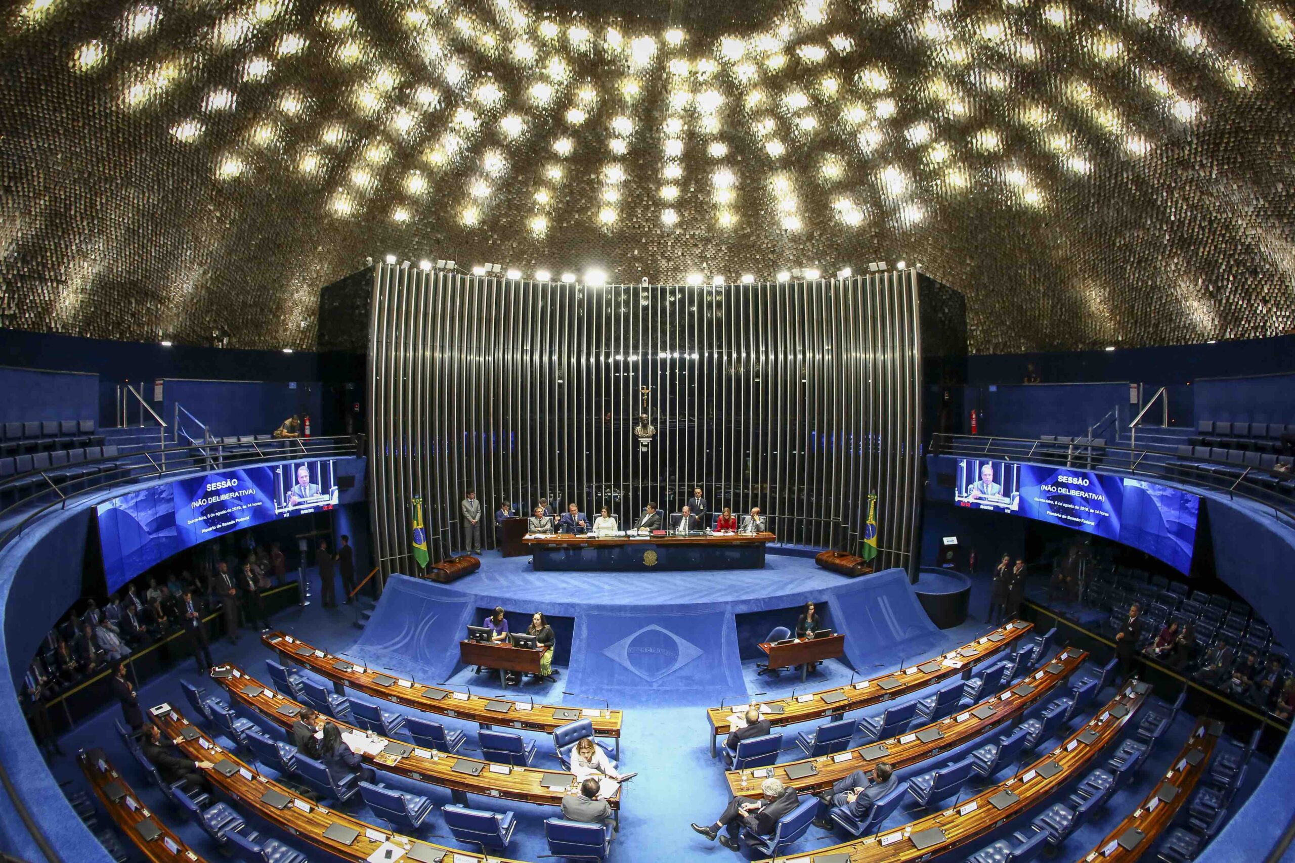 Disputa pelo Senado no Rio reúne 13 nomes para duas vagas nas eleições de 2026